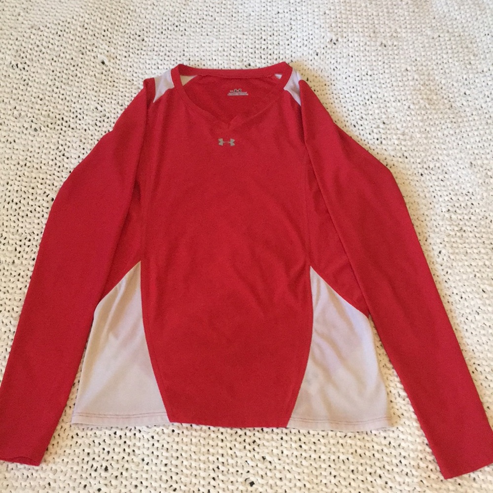 Red/white Under Armour shirt